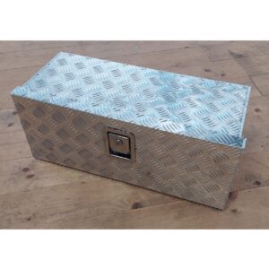 Staubox aus Alu-Riffelblech (Unterflur) 600x230x250 mm (RU35)